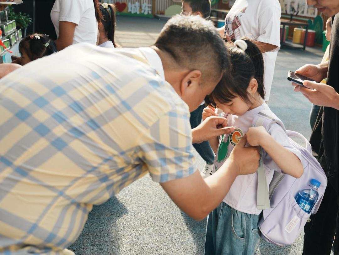城東小學喜迎新學期2.JPG